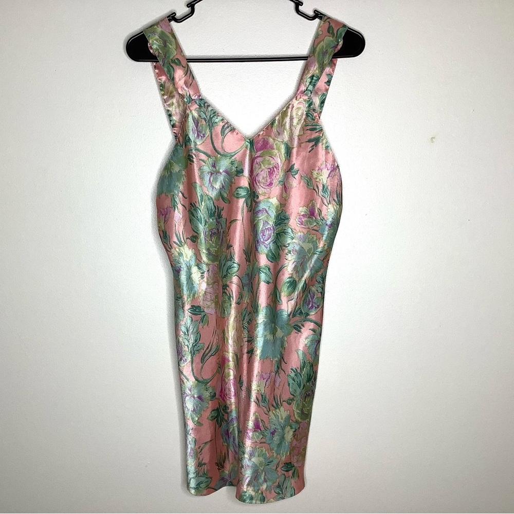 < Vintage Maryann’s Boutique Pink Floral Slip Dress > - Picture 1 of 3